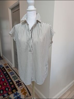 Max Studio Cream Blouse with Black Diamond Print XS